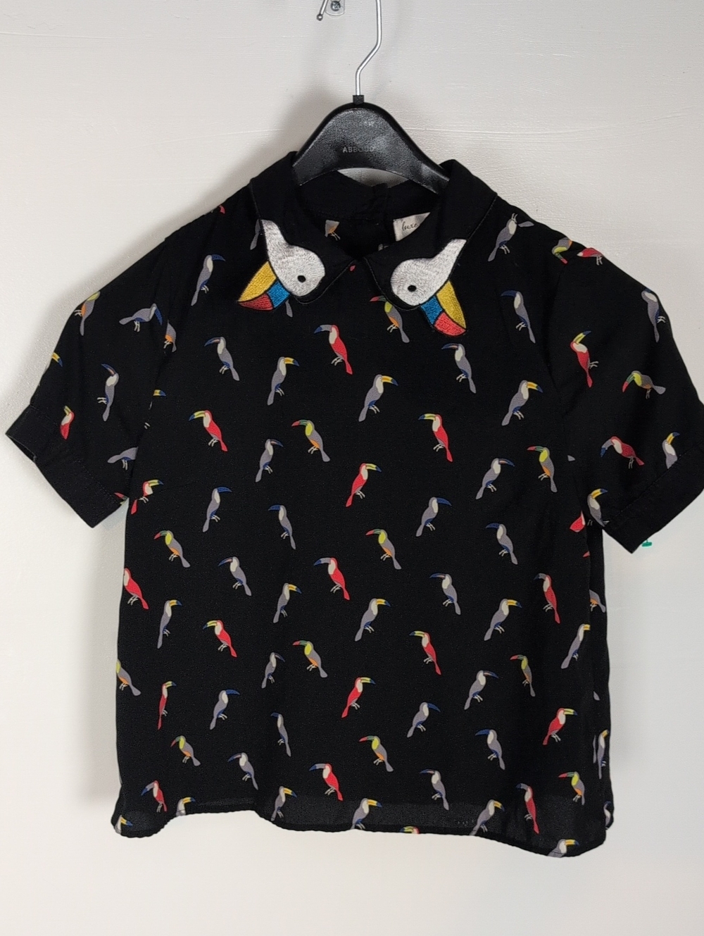 Luxe Apothetique Toucan Print Blouse
